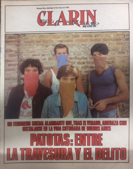 &ldquo;Un fen&oacute;meno social alarmante que, tras el verano, amenaza con instalarse en la vida cotidiana de Buenos Aires. Patotas: entre la travesura y el delito.&rdquo;